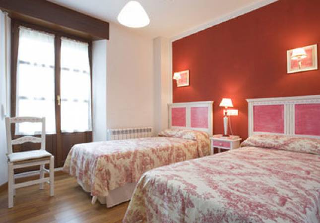 El mejor precio para Apartamentos la Fonda de Bustio. El entorno más romántico con nuestro Spa y Masaje en Asturias